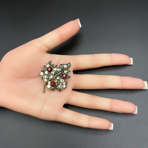 Yellow Gold with Topaz and Gray Crystal Single Maple Leaf Pin Back Brooch - Picture 9 of 9